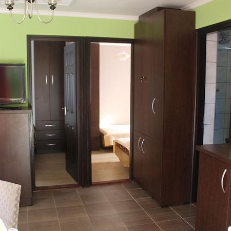 Mesteri Apartman Buitenkant foto