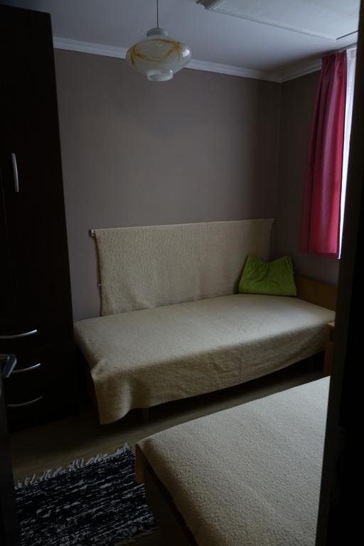 Mesteri Apartman Buitenkant foto